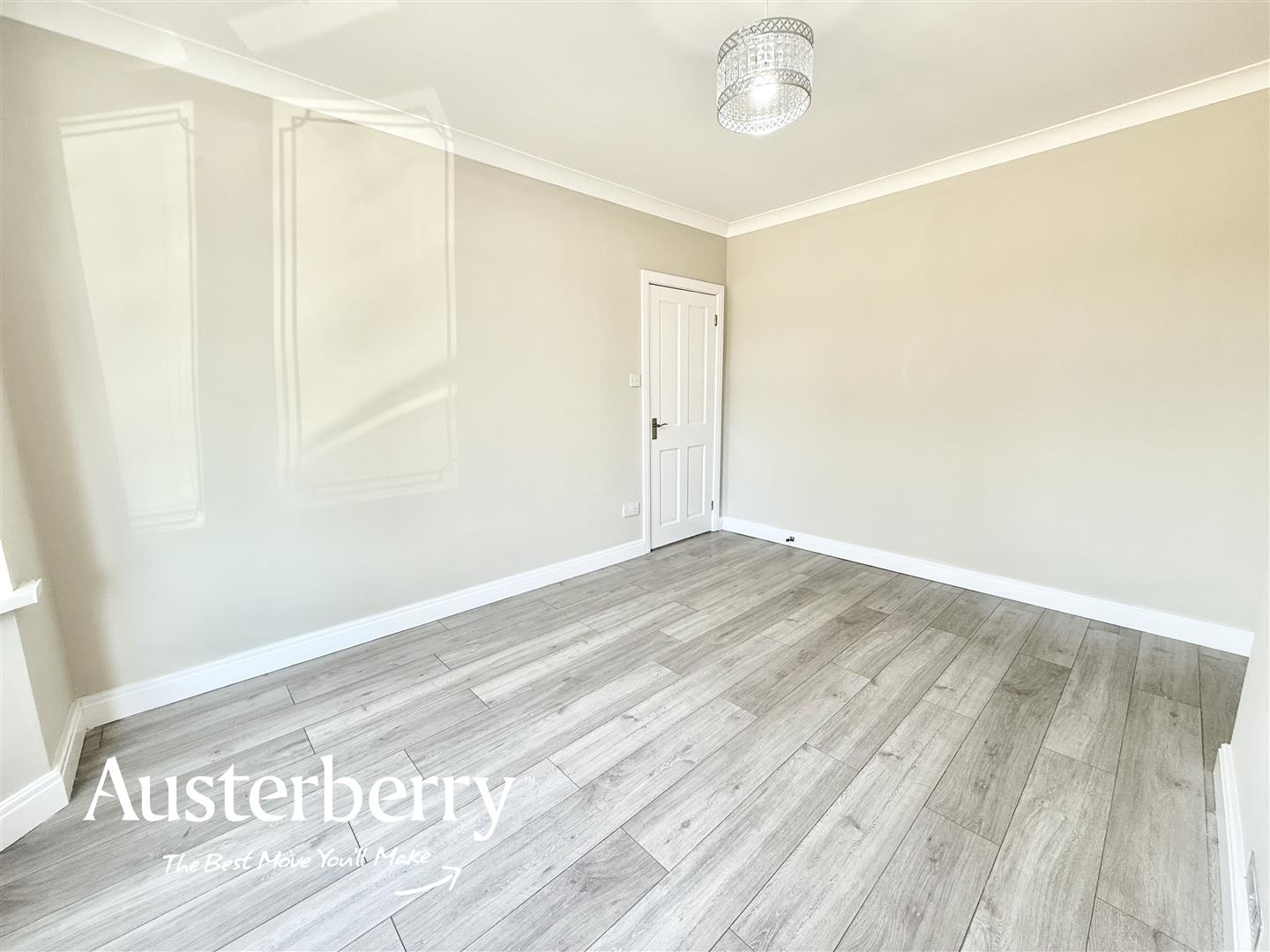 3 bed property in Lightwood Road, Stoke-On-Trent